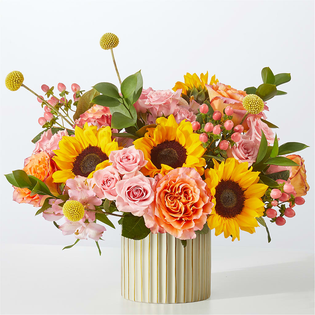 Sun's Out Bouquet – MC MAHON'S HOUSE OF FLOWERS INC, Kingston ON