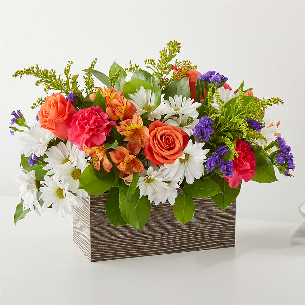 Oopsie Daisy Box Bouquet – MC MAHON'S HOUSE OF FLOWERS INC, Kingston ON