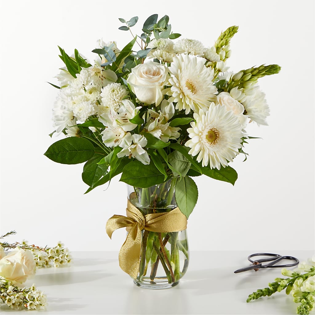 New Beginnings – A Florist Original – MC MAHON'S HOUSE OF FLOWERS INC, Kingston ON