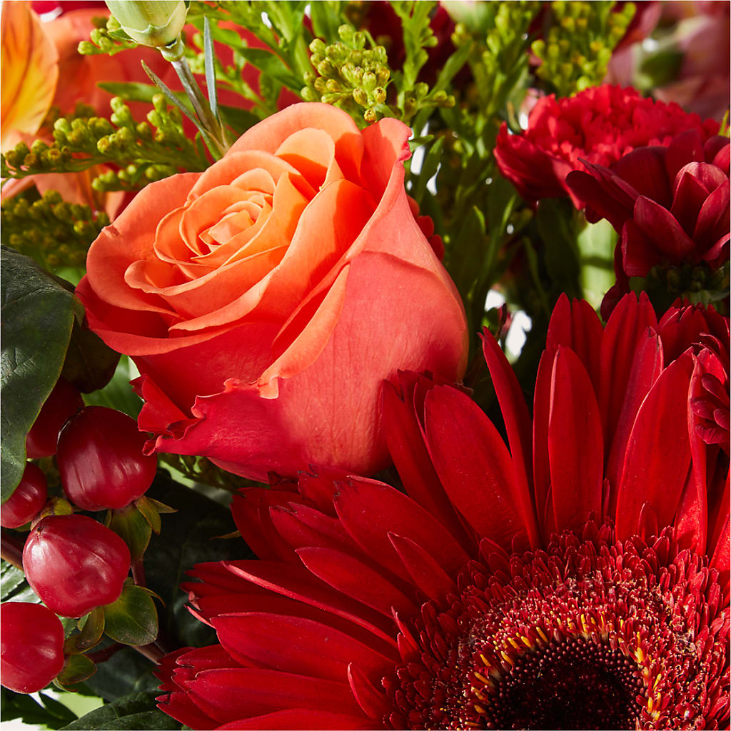 Sweater Season - A Florist Original – MC MAHON'S HOUSE OF FLOWERS INC, Kingston ON
