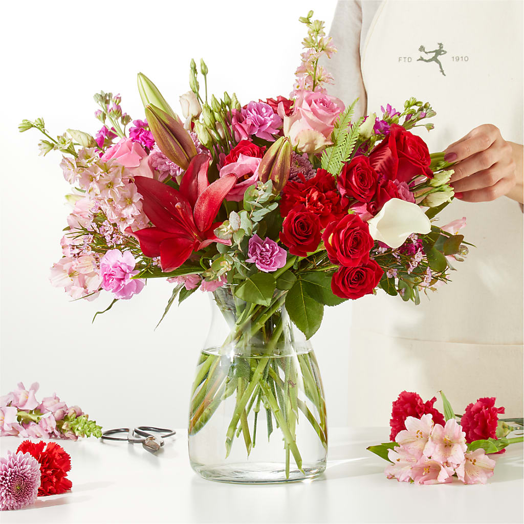 Together Forever - A Florist Original – MC MAHON'S HOUSE OF FLOWERS INC, Kingston ON