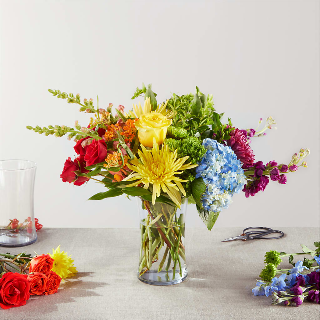 Summer Spectra - A Florist Original – MC MAHON'S HOUSE OF FLOWERS INC, Kingston ON