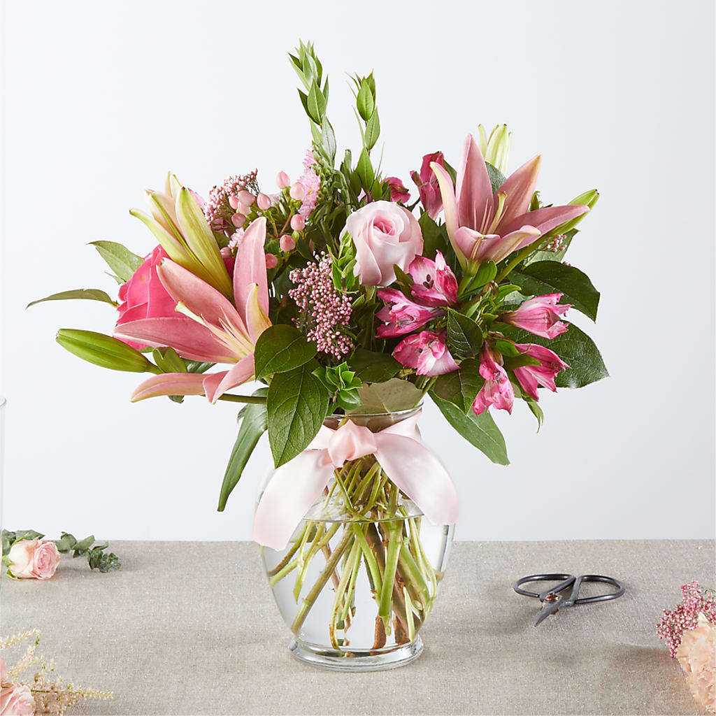 Pink Ribbon - A Florist Original – MC MAHON'S HOUSE OF FLOWERS INC, Kingston ON