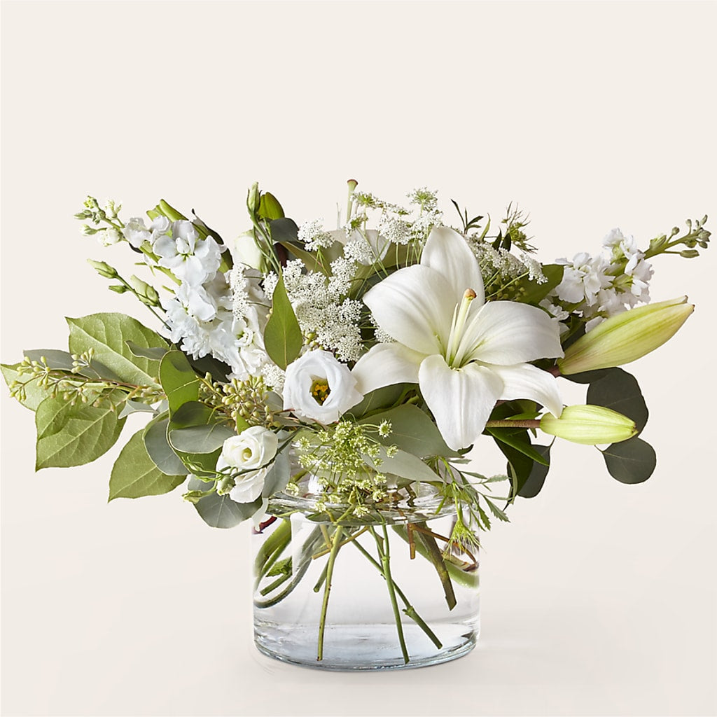 Alluring Elegance Bouquet – MC MAHON'S HOUSE OF FLOWERS INC, Kingston ON