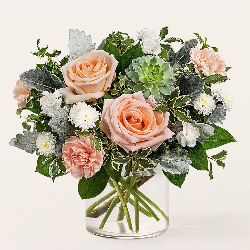 Sweet Tea Bouquet – MC MAHON'S HOUSE OF FLOWERS INC, Kingston ON