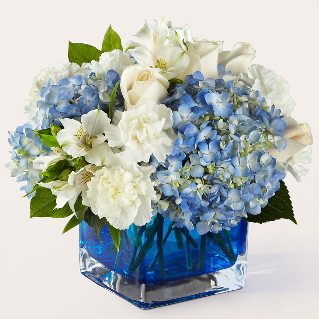 Soothing Waters Bouquet – MC MAHON'S HOUSE OF FLOWERS INC, Kingston ON