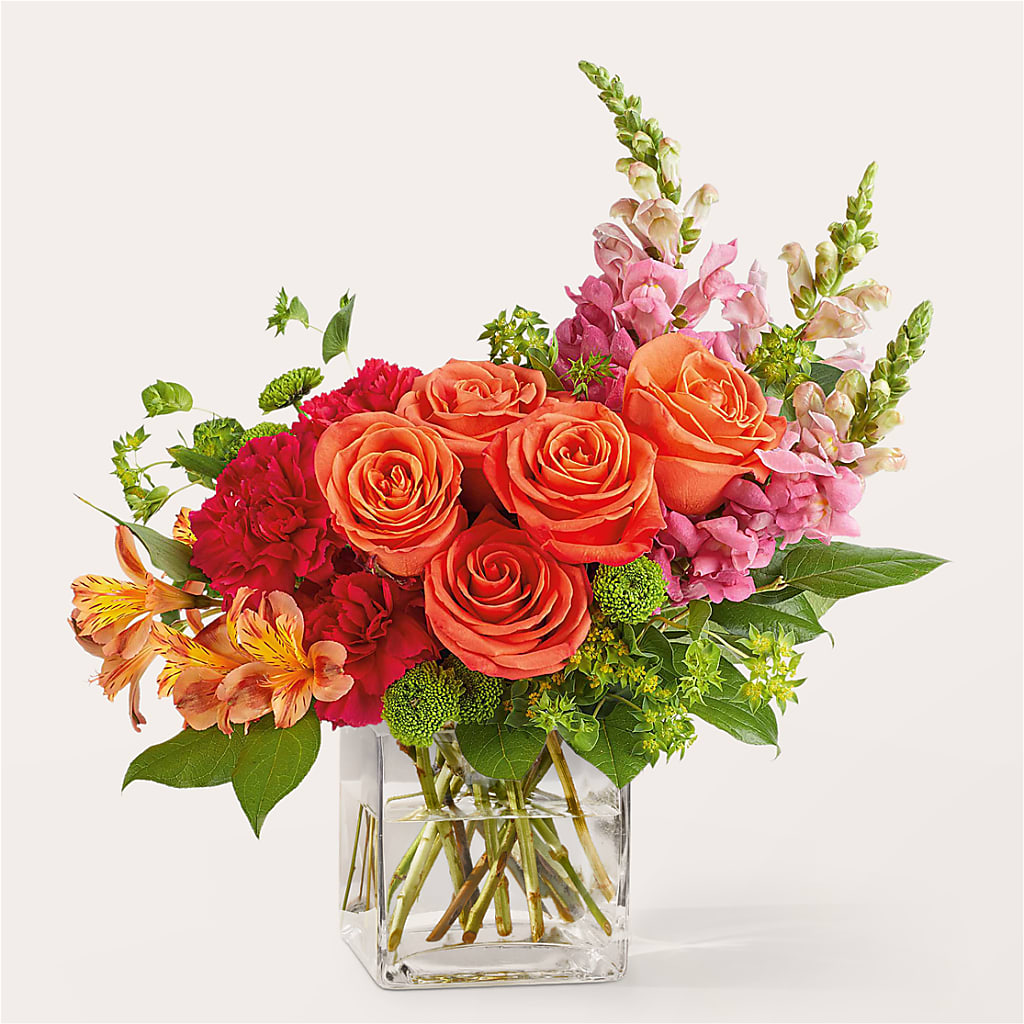 Cosmopolitan Bouquet – MC MAHON'S HOUSE OF FLOWERS INC, Kingston ON