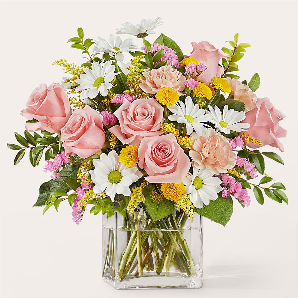 Country Cottage Bouquet – MC MAHON'S HOUSE OF FLOWERS INC, Kingston ON