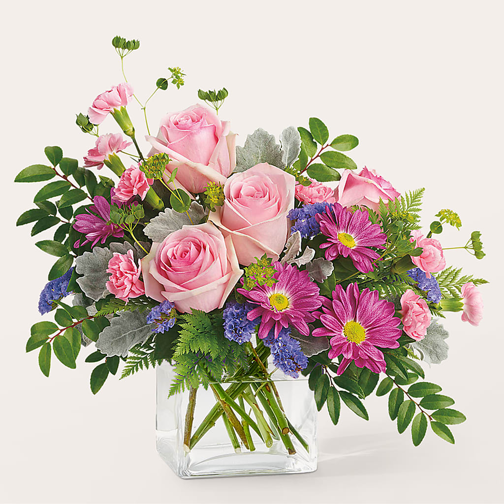 Starlet Bouquet – MC MAHON'S HOUSE OF FLOWERS INC, Kingston ON