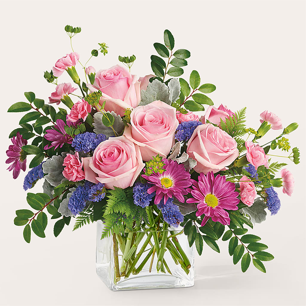 Starlet Bouquet – MC MAHON'S HOUSE OF FLOWERS INC, Kingston ON
