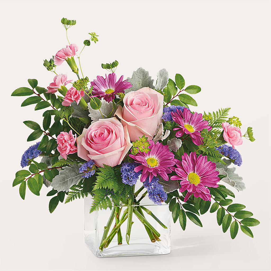 Starlet Bouquet – MC MAHON'S HOUSE OF FLOWERS INC, Kingston ON