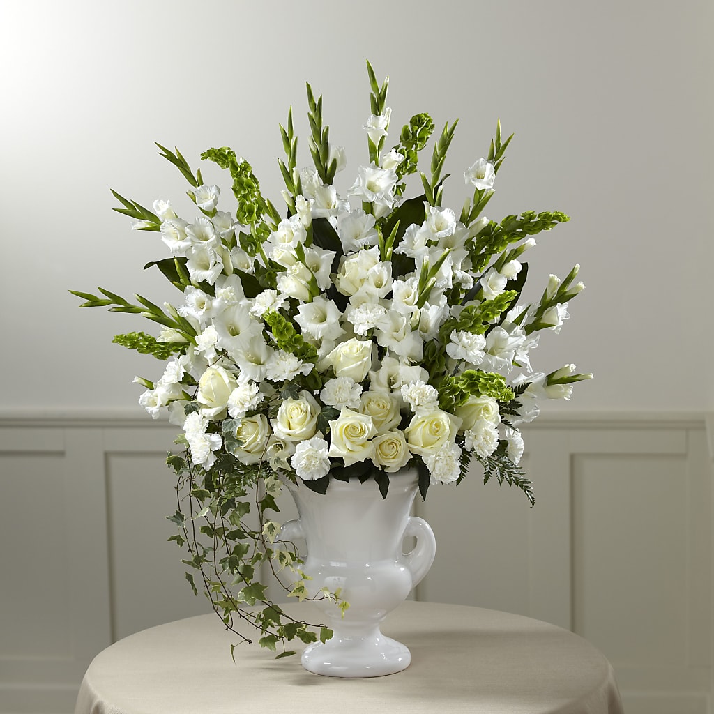 Fond Reflections Arrangement – MC MAHON'S HOUSE OF FLOWERS INC, Kingston ON