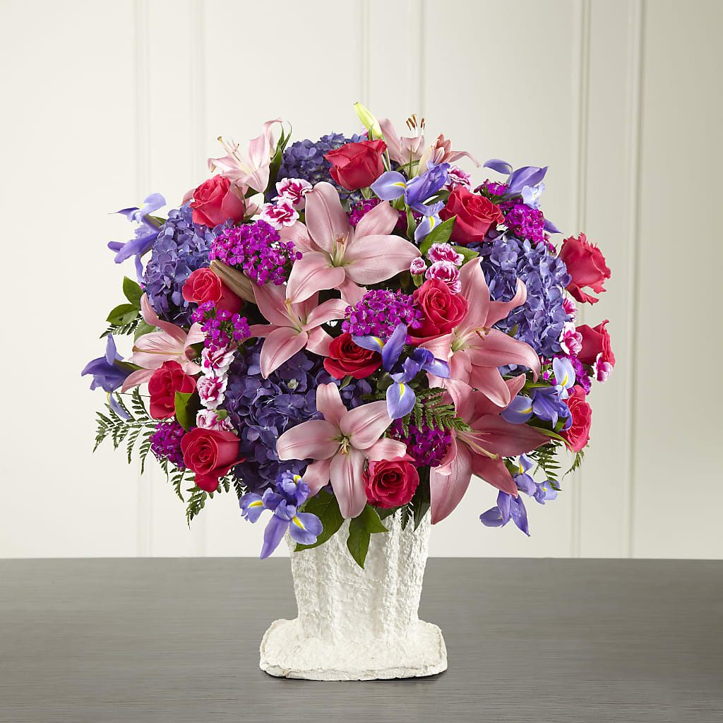 We Fondly Remember Arrangement – MC MAHON'S HOUSE OF FLOWERS INC, Kingston ON