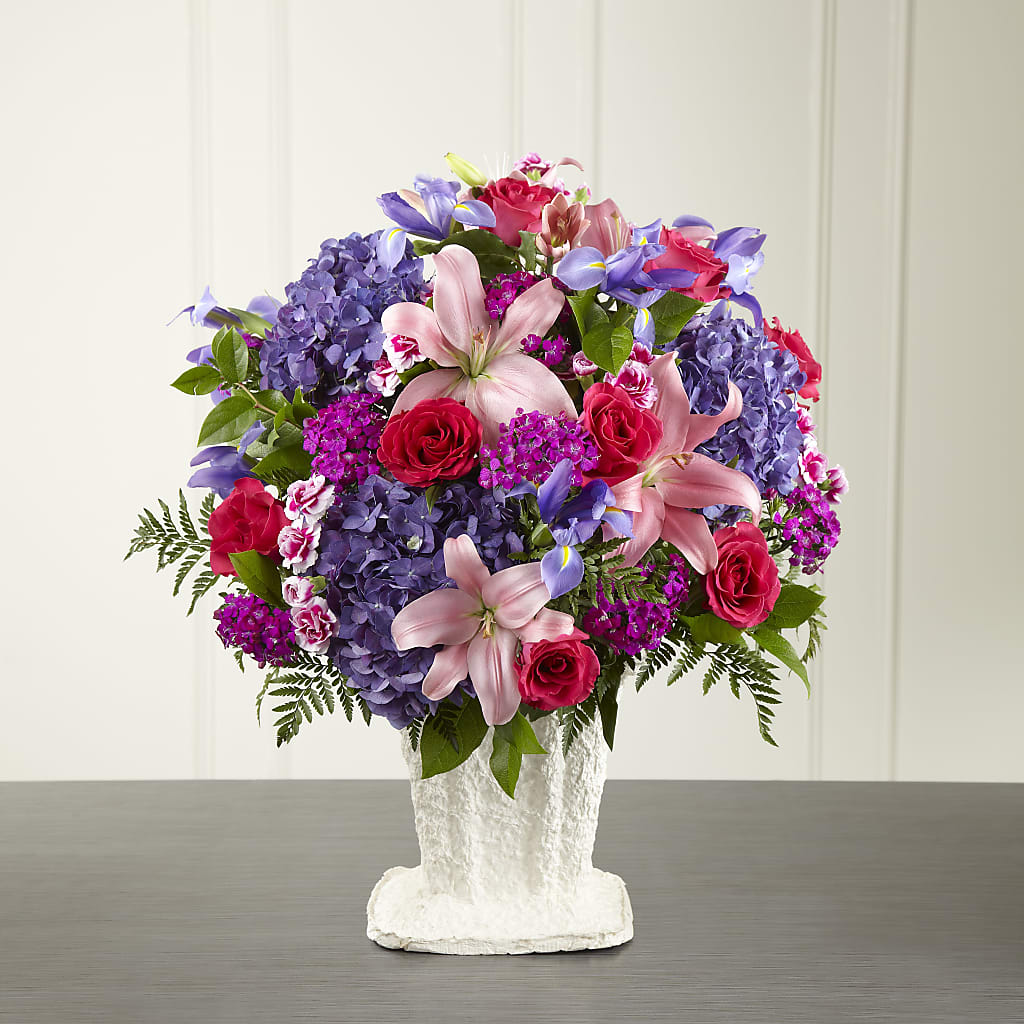 We Fondly Remember Arrangement – MC MAHON'S HOUSE OF FLOWERS INC, Kingston ON