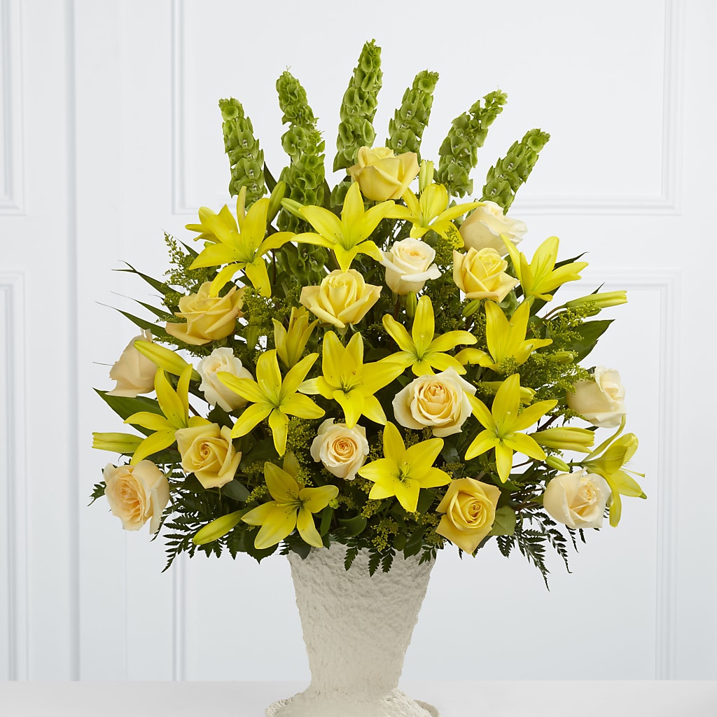 Golden Memories Arrangement – MC MAHON'S HOUSE OF FLOWERS INC, Kingston ON
