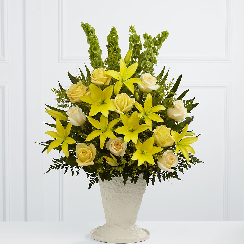Golden Memories Arrangement – MC MAHON'S HOUSE OF FLOWERS INC, Kingston ON