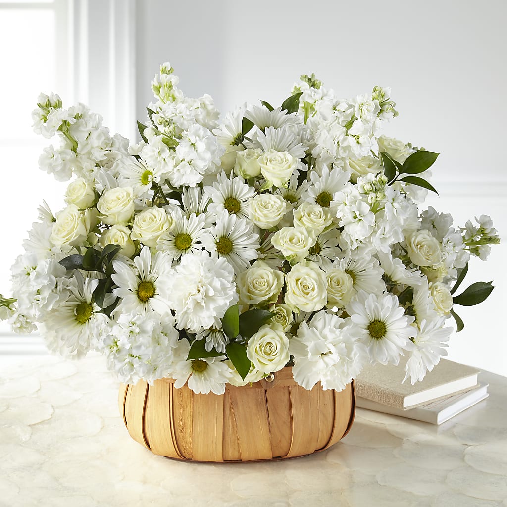 Graceful Garden Basket – MC MAHON'S HOUSE OF FLOWERS INC, Kingston ON