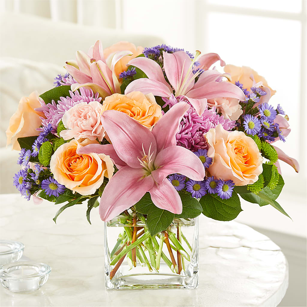 Delicate Details Bouquet – MC MAHON'S HOUSE OF FLOWERS INC, Kingston ON