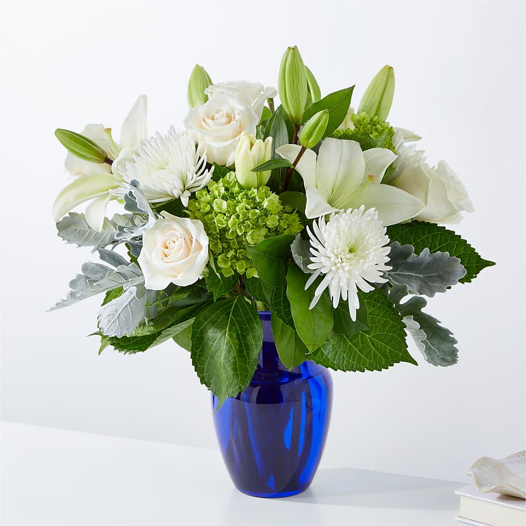 Snowy Dreams Bouquet – MC MAHON'S HOUSE OF FLOWERS INC, Kingston ON