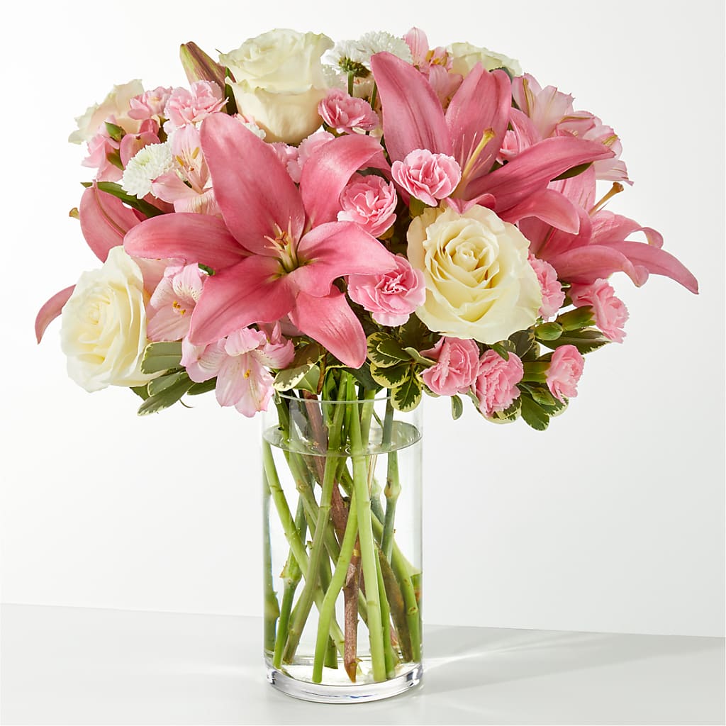 Piece of Cake Bouquet – MC MAHON'S HOUSE OF FLOWERS INC, Kingston ON
