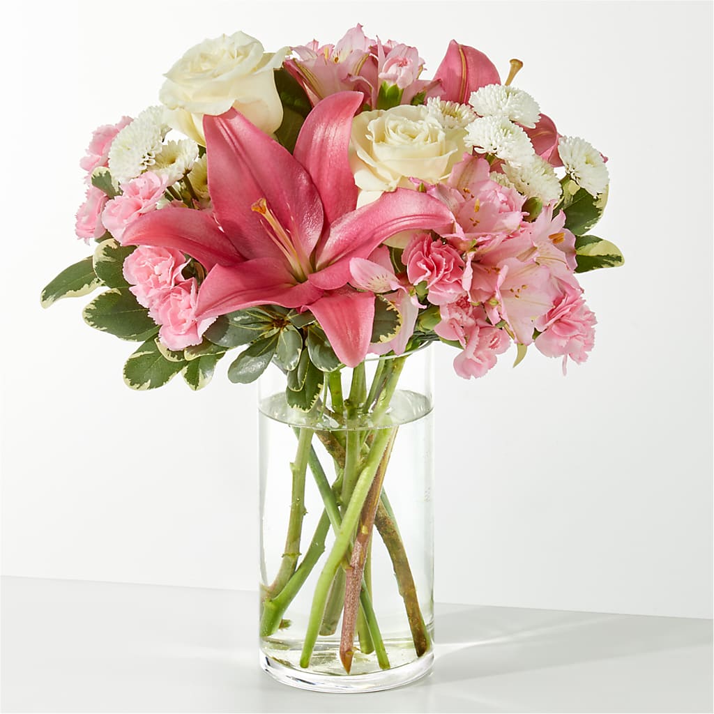 Piece of Cake Bouquet – MC MAHON'S HOUSE OF FLOWERS INC, Kingston ON