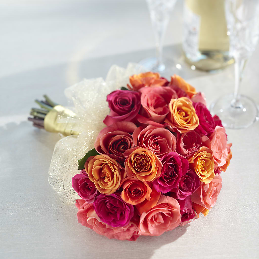 Sweet Roses Bouquet – MC MAHON'S HOUSE OF FLOWERS INC, Kingston ON