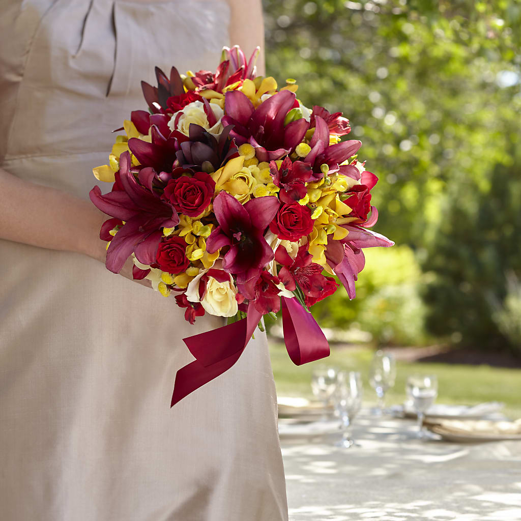 Sunningdale Bouquet – MC MAHON'S HOUSE OF FLOWERS INC, Kingston ON