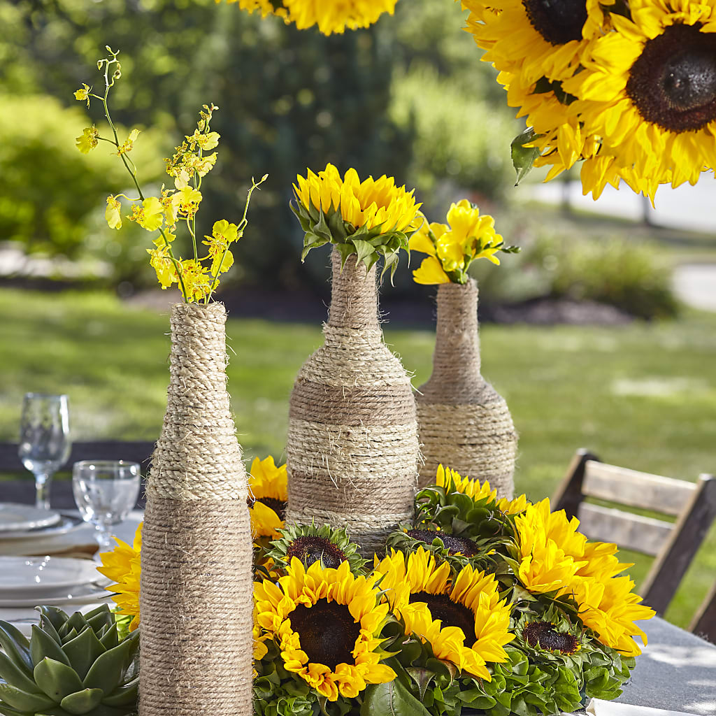 Sublime Garden Centerpiece – MC MAHON'S HOUSE OF FLOWERS INC, Kingston ON