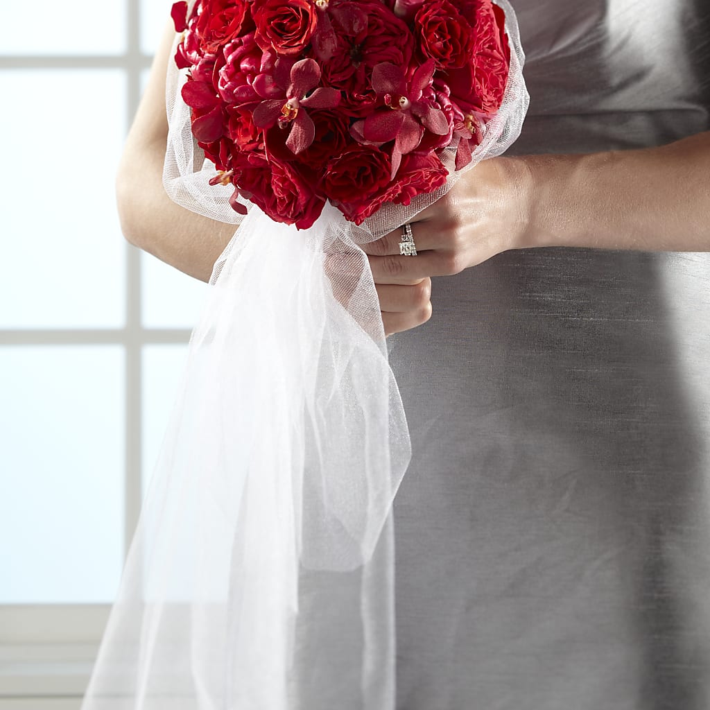 Desire Bouquet – MC MAHON'S HOUSE OF FLOWERS INC, Kingston ON