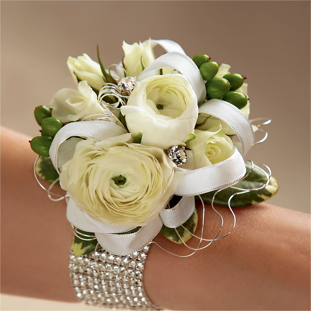 White Wedding Corsage – MC MAHON'S HOUSE OF FLOWERS INC, Kingston ON