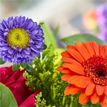 Bold & Bright – A Florist Original – MC MAHON'S HOUSE OF FLOWERS INC, Kingston ON