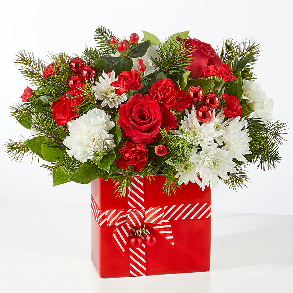 Presents Under the Tree Bouquet – MC MAHON'S HOUSE OF FLOWERS INC, Kingston ON