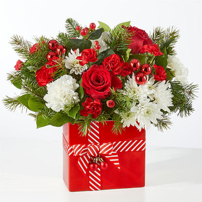 Presents Under the Tree Bouquet – MC MAHON'S HOUSE OF FLOWERS INC, Kingston ON