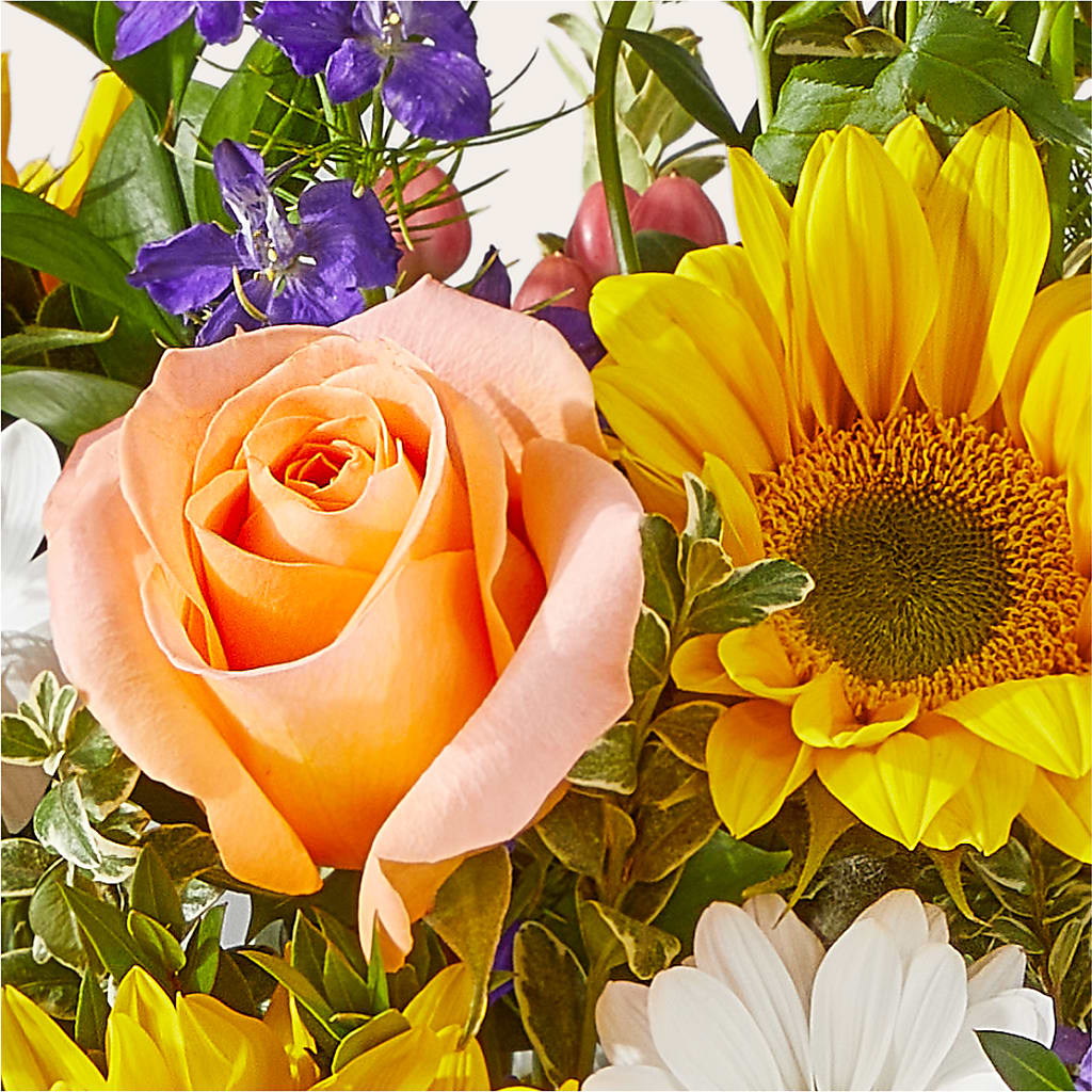 The Good Life Bouquet – MC MAHON'S HOUSE OF FLOWERS INC, Kingston ON