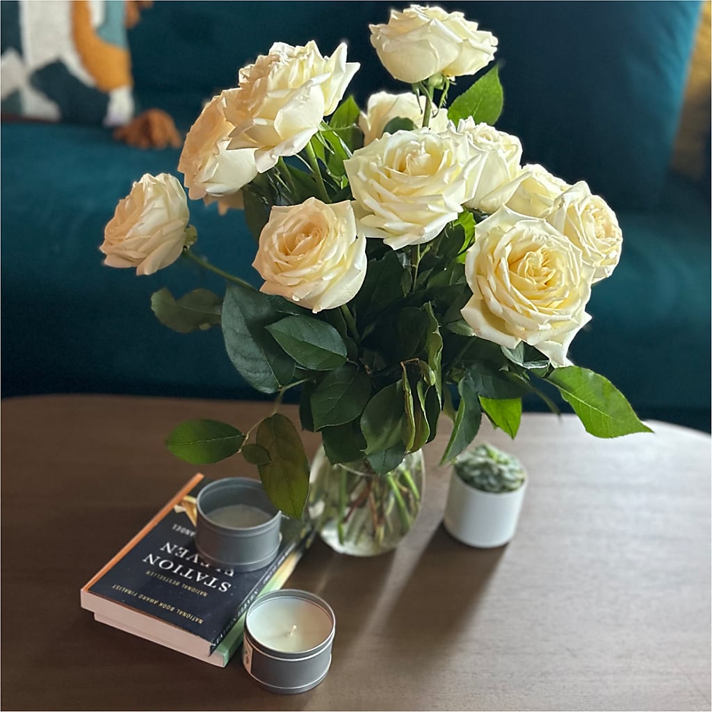Long Stem Yellow Rose Bouquet – MC MAHON'S HOUSE OF FLOWERS INC, Kingston ON