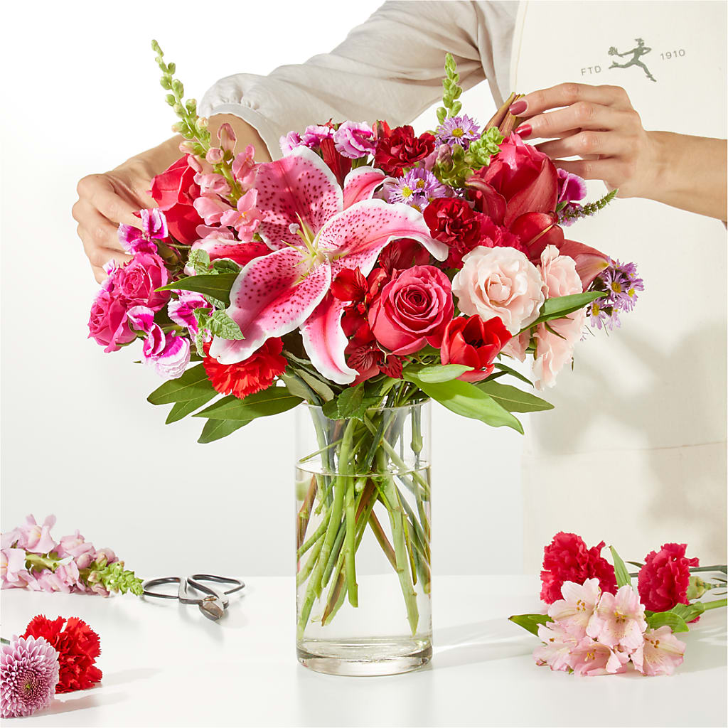 Together Forever - A Florist Original – MC MAHON'S HOUSE OF FLOWERS INC, Kingston ON