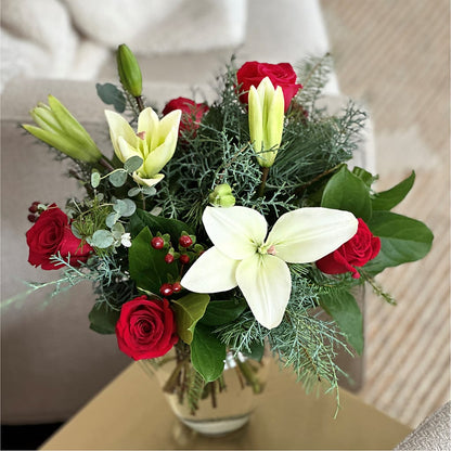 Glittering Lights Bouquet – MC MAHON'S HOUSE OF FLOWERS INC, Kingston ON