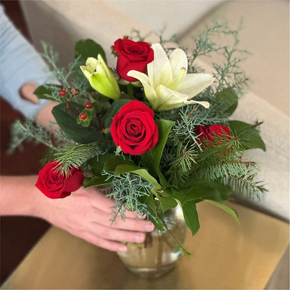 Glittering Lights Bouquet – MC MAHON'S HOUSE OF FLOWERS INC, Kingston ON