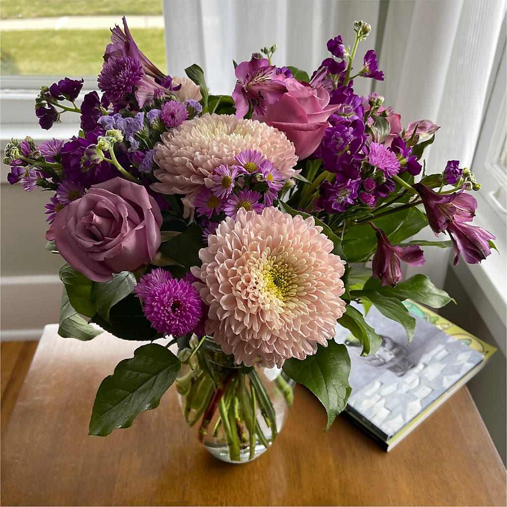 Ultraviolet Bouquet – MC MAHON'S HOUSE OF FLOWERS INC, Kingston ON