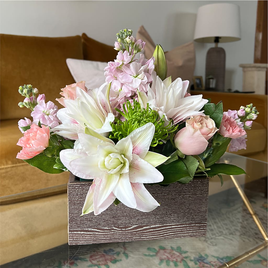 Beautiful Spirit Basket – MC MAHON'S HOUSE OF FLOWERS INC, Kingston ON