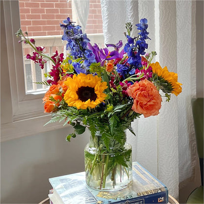 Rays of Life Bouquet – MC MAHON'S HOUSE OF FLOWERS INC, Kingston ON