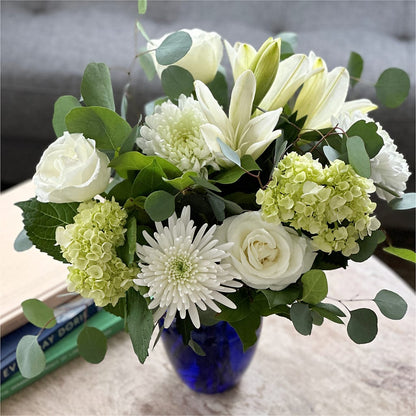 Snowy Dreams Bouquet – MC MAHON'S HOUSE OF FLOWERS INC, Kingston ON