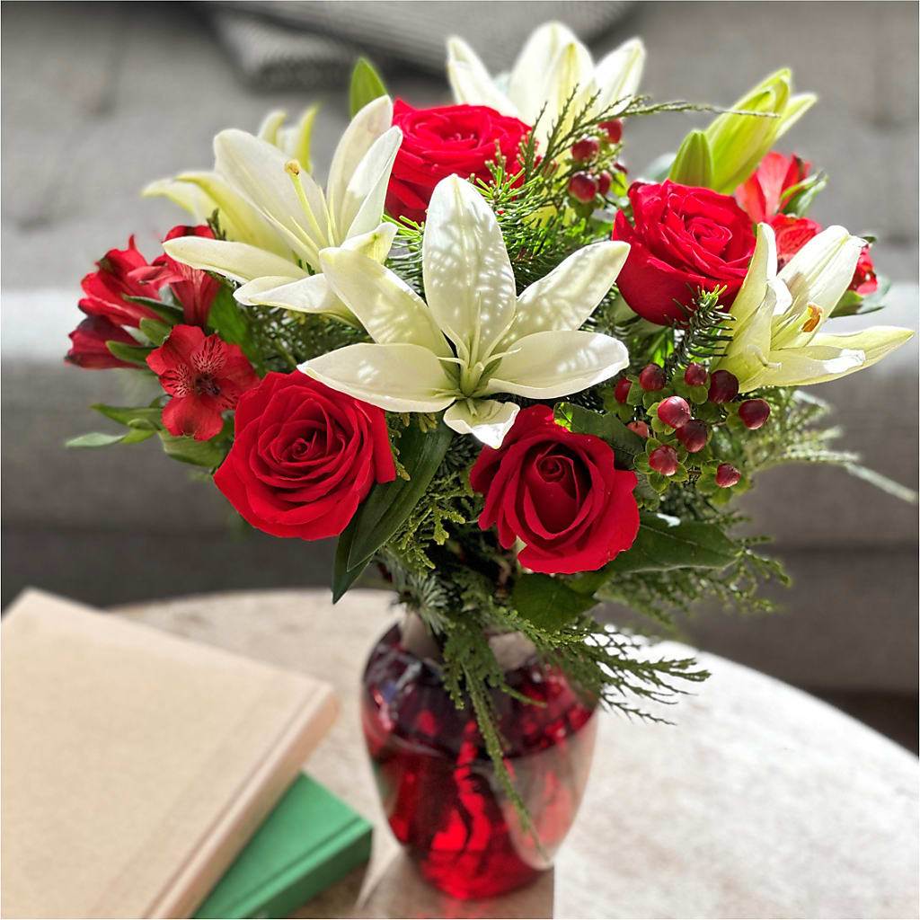 Evergreen Delight Bouquet – MC MAHON'S HOUSE OF FLOWERS INC, Kingston ON
