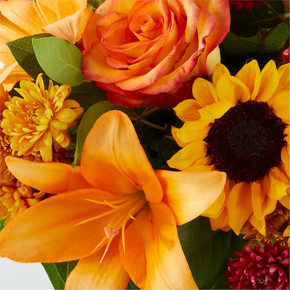 Grateful Centerpiece – MC MAHON'S HOUSE OF FLOWERS INC, Kingston ON