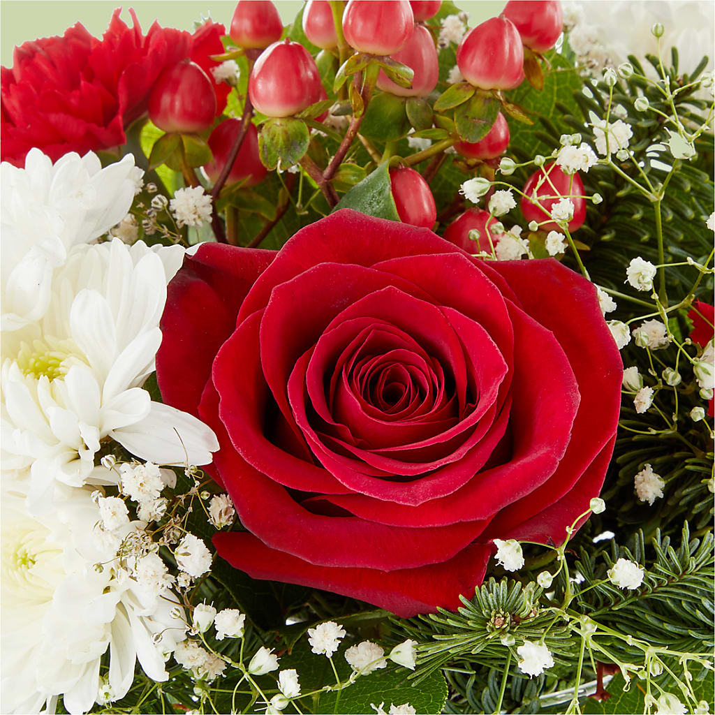 Chance of Flurries Bouquet – MC MAHON'S HOUSE OF FLOWERS INC, Kingston ON