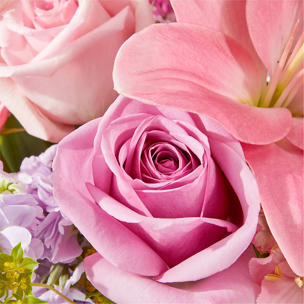 The Crown Jewel Bouquet – MC MAHON'S HOUSE OF FLOWERS INC, Kingston ON