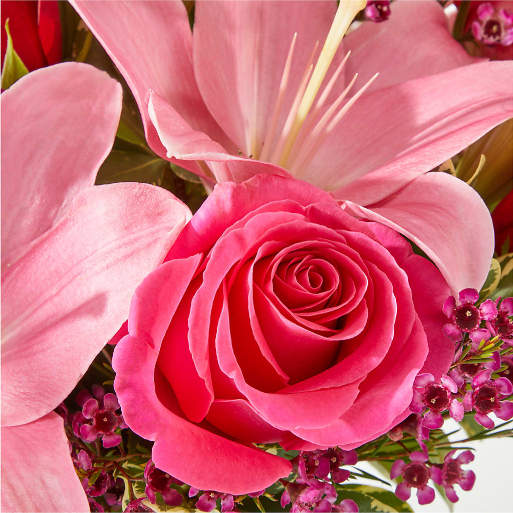 Lucky in Love Bouquet – MC MAHON'S HOUSE OF FLOWERS INC, Kingston ON
