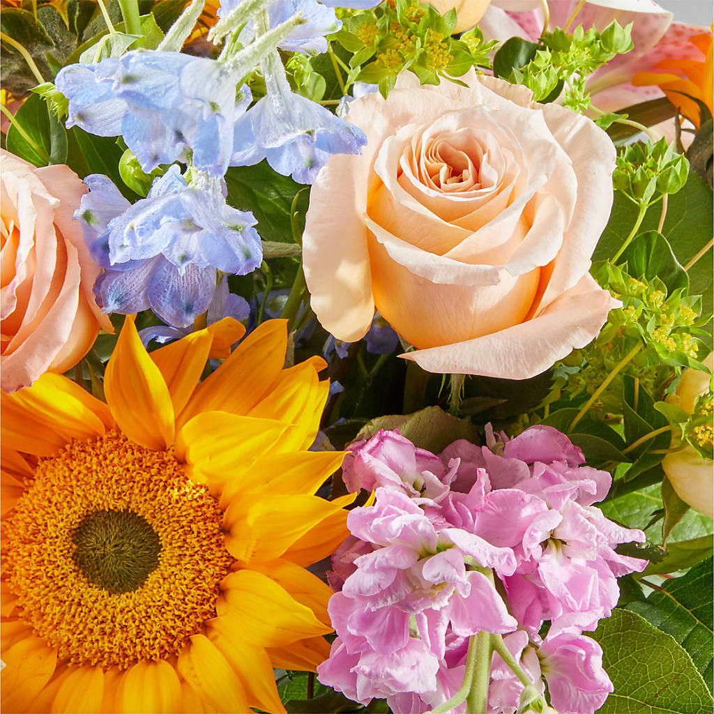 Dreamy Meadows Bouquet – MC MAHON'S HOUSE OF FLOWERS INC, Kingston ON