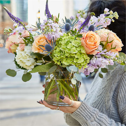 Porch Swing Bouquet – MC MAHON'S HOUSE OF FLOWERS INC, Kingston ON