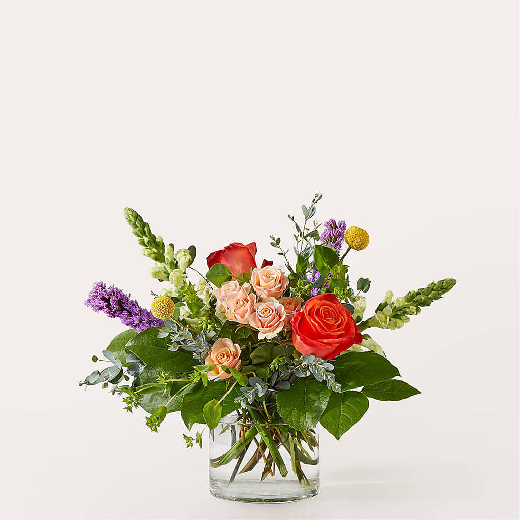 The Standout Bouquet – MC MAHON'S HOUSE OF FLOWERS INC, Kingston ON